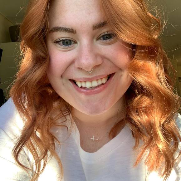 Meet your Posher, Stephanie - Picture 1 of 1